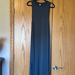 Lululemon elegant long Black Sleeveless Maxi Dress